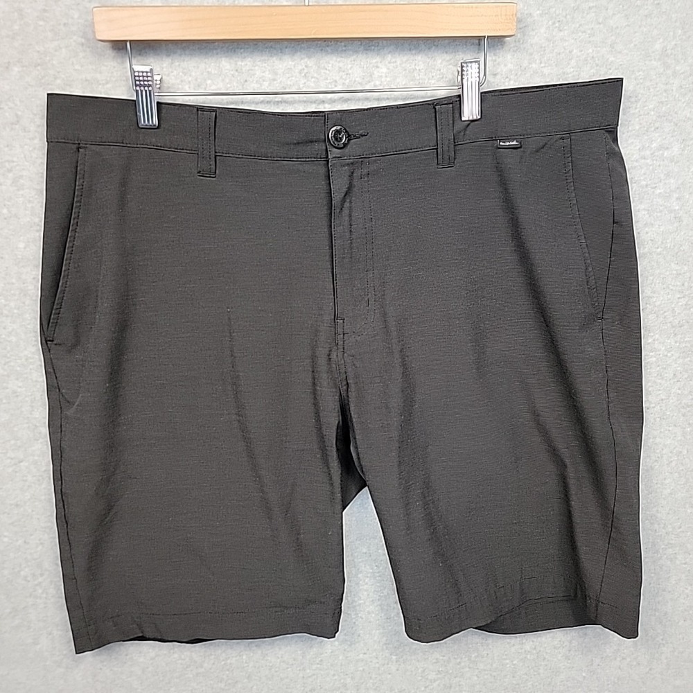 TravisMathew Golf Shorts Mens Sz 38 Black Stretch Performance Flat Front Pockets